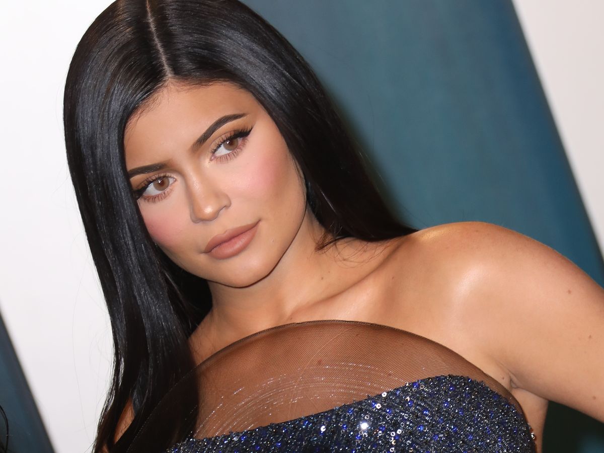 Kylie Jenner enseña en Instagram cómo es su maquillaje de ojos
