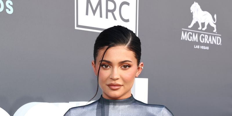 Kylie Jenner Wears Naked Illusion Dress At Billboard Music Awards