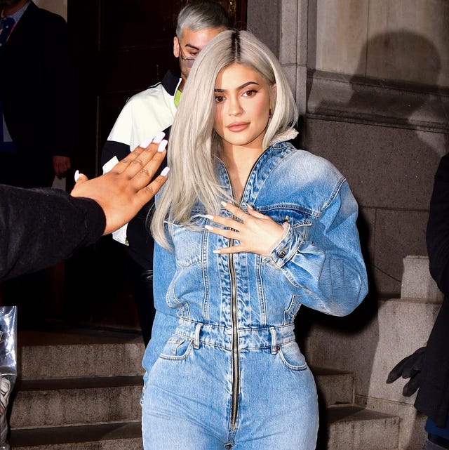 Kylie Jenner Drinks A Bottle Of 23 Wine On Instagram Kylie Jenner Drinks A Bottle Of 23 Wine On Instagram