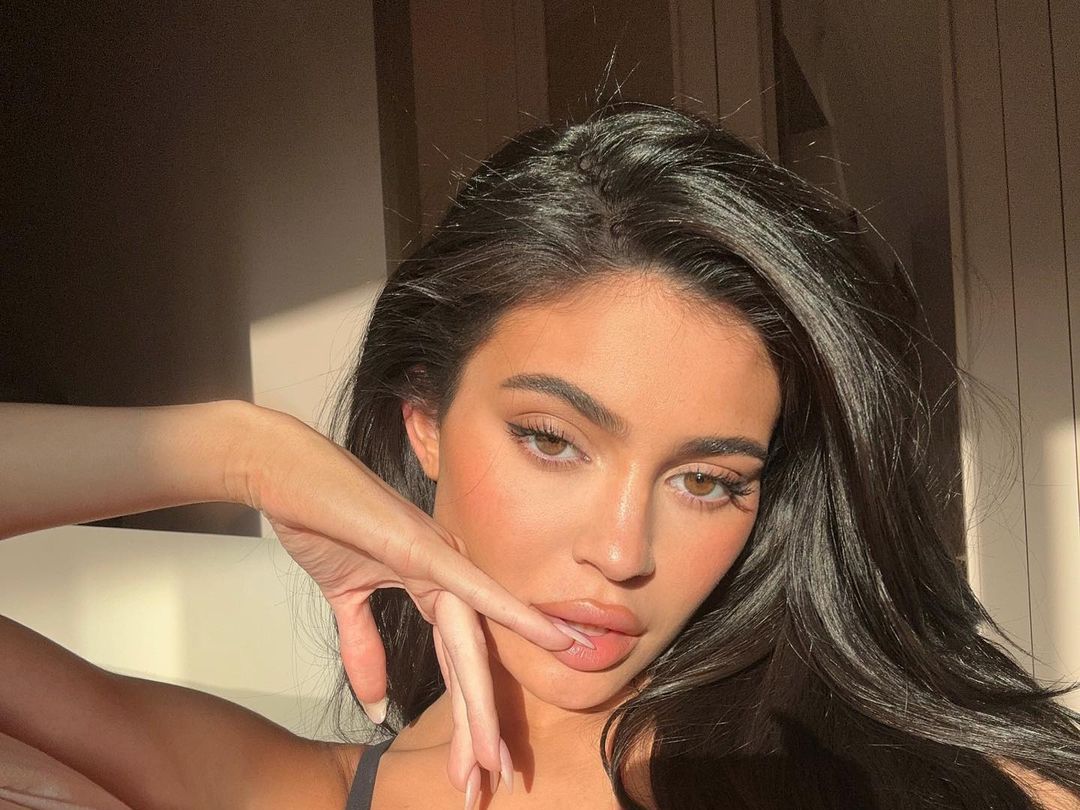 Kylie Jenner hace arder Instagram con fotos en ropa interior