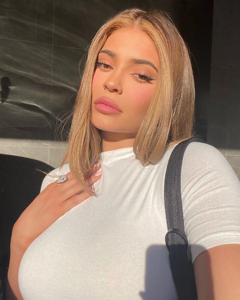 Kylie Jenner Just Posted Her Stretch Marks With Zero Shame