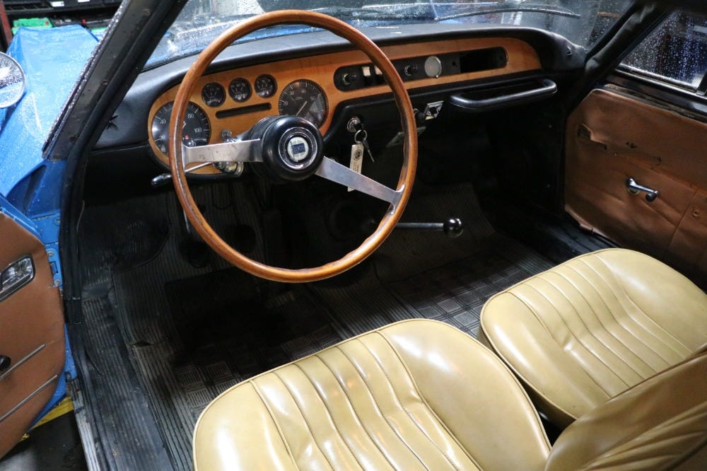 lancia fulvia interior