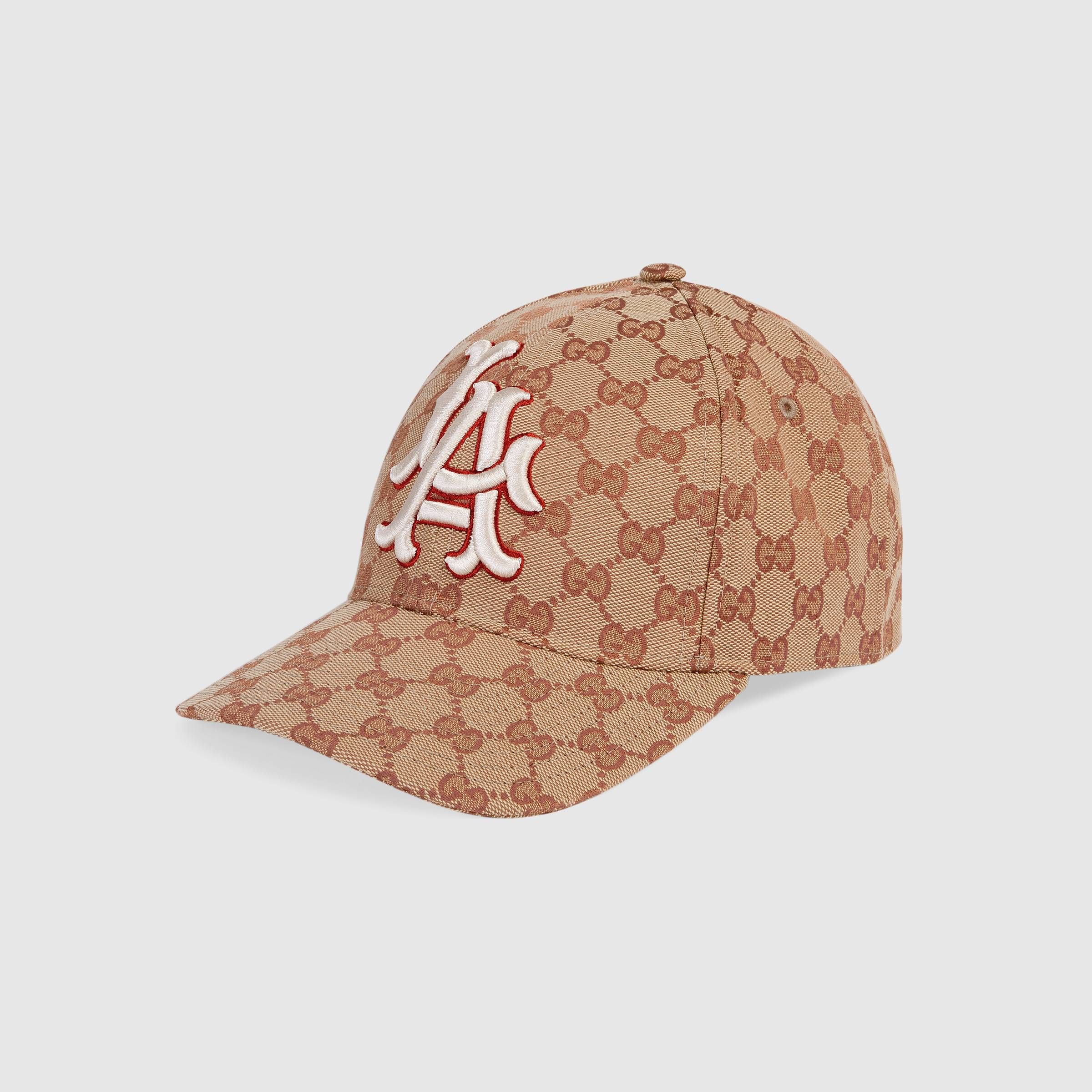 Gucci customizza i loghi del cappellini da baseball americani