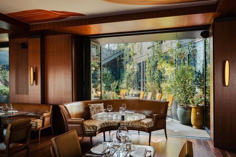 La Bloom Restaurant with an interior view of Paris