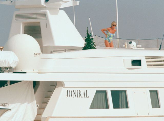 lady diana sulla yacht jonikal