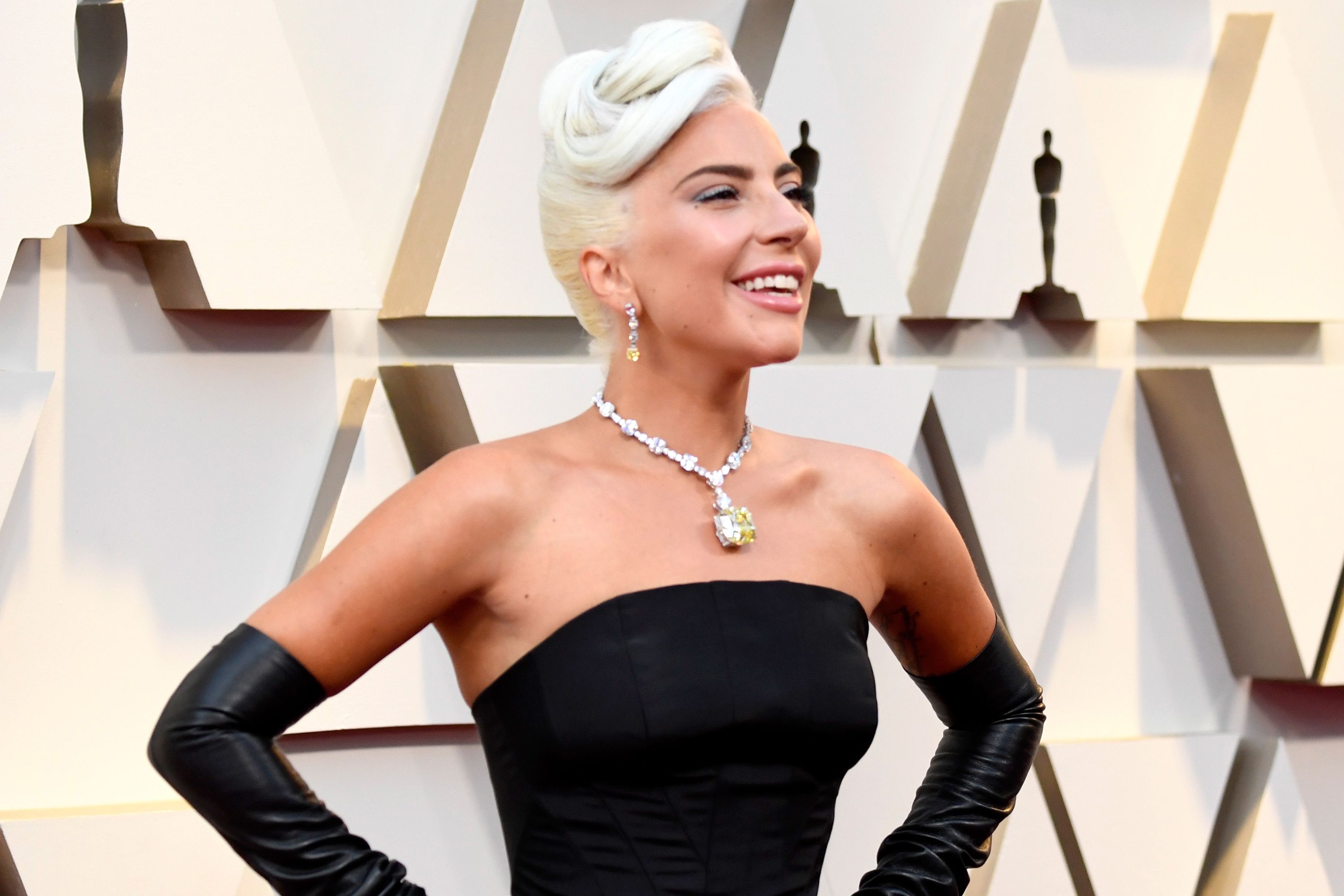 necklace lady gaga wore at the oscars