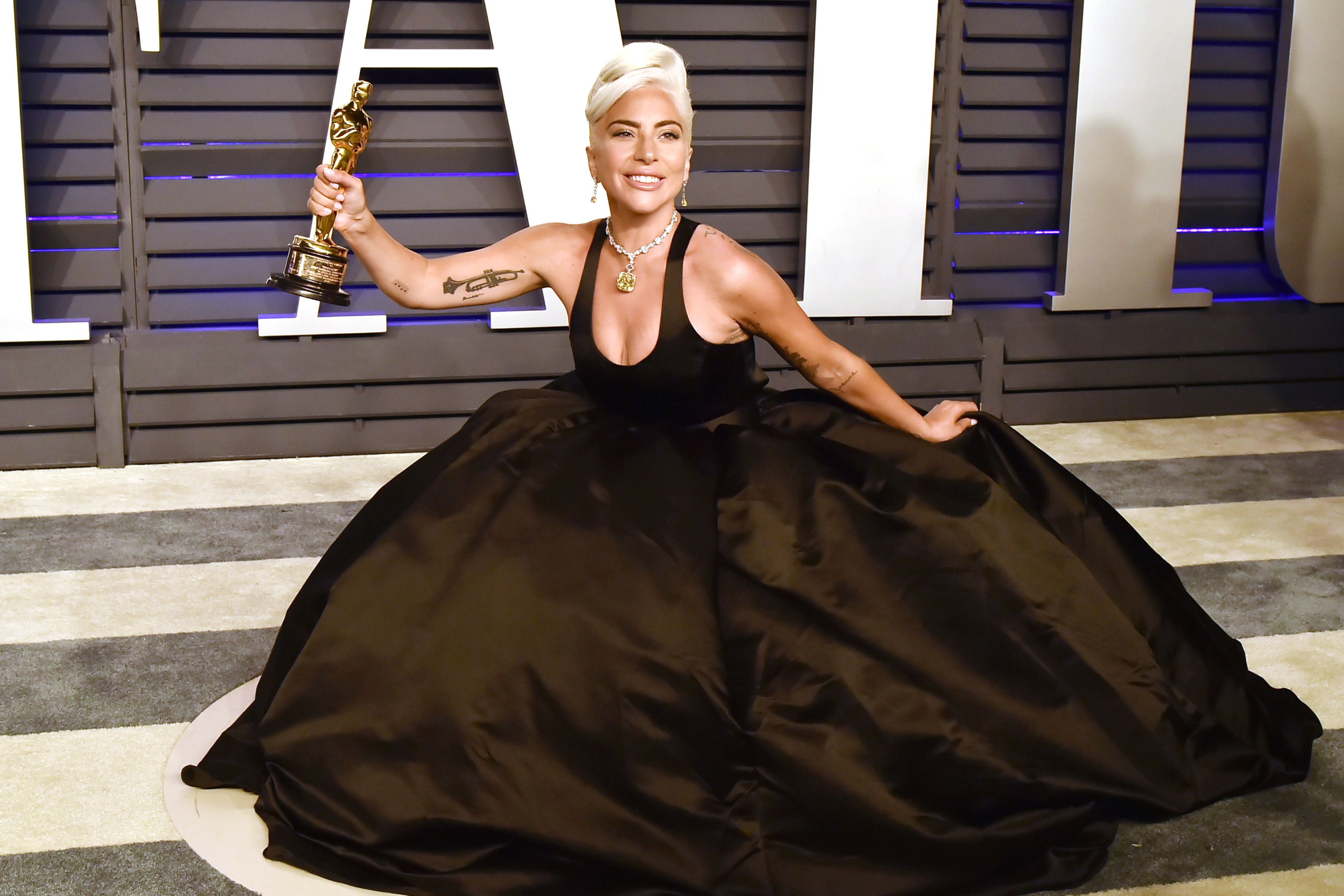 Lady Gaga's Reaction Photos After Winning an Oscar are Perfect