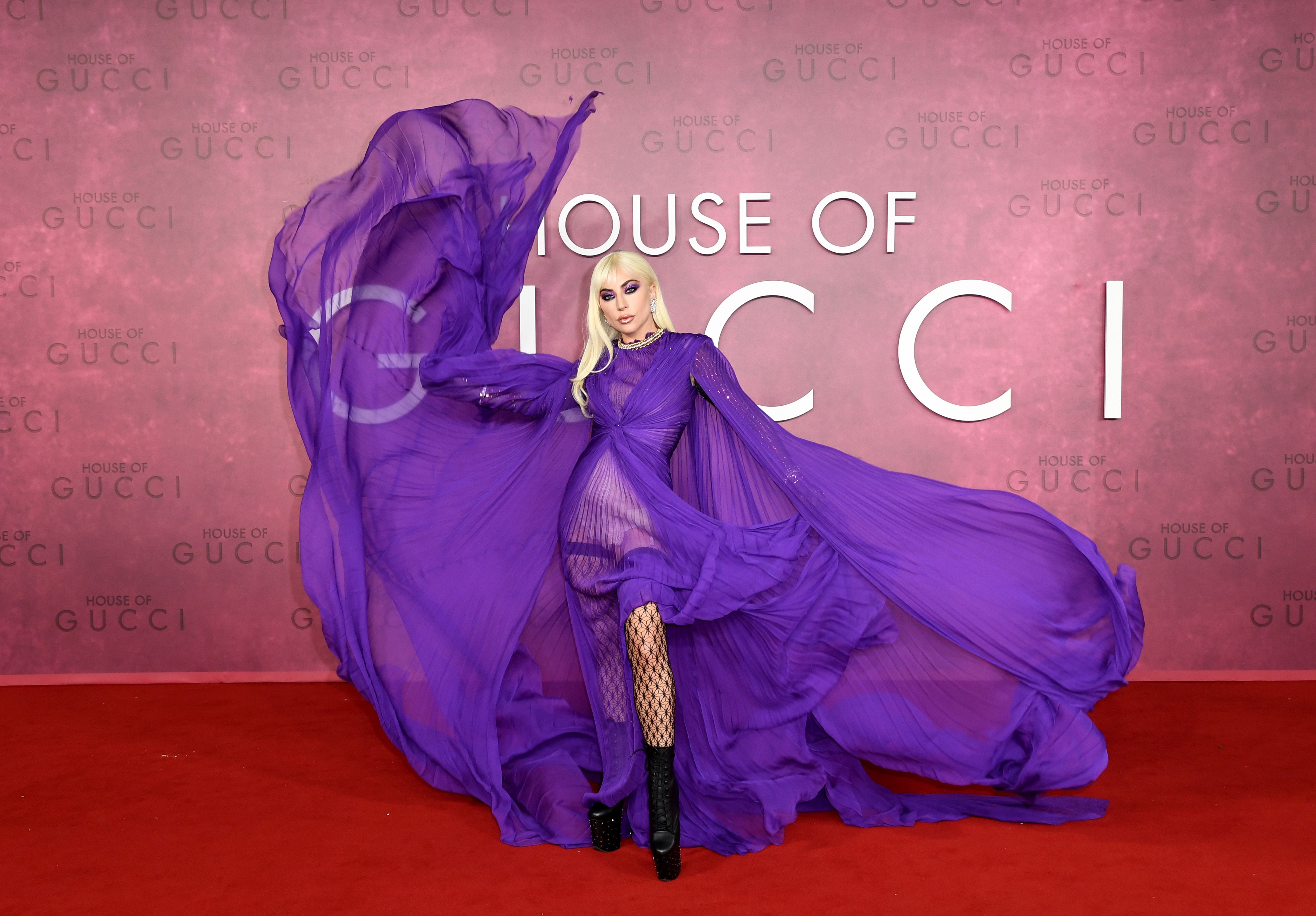 Ondartet Fremragende Goodwill Lady Gaga's Vibrant Violet Gown at U.K. 'House of Gucci' Premiere