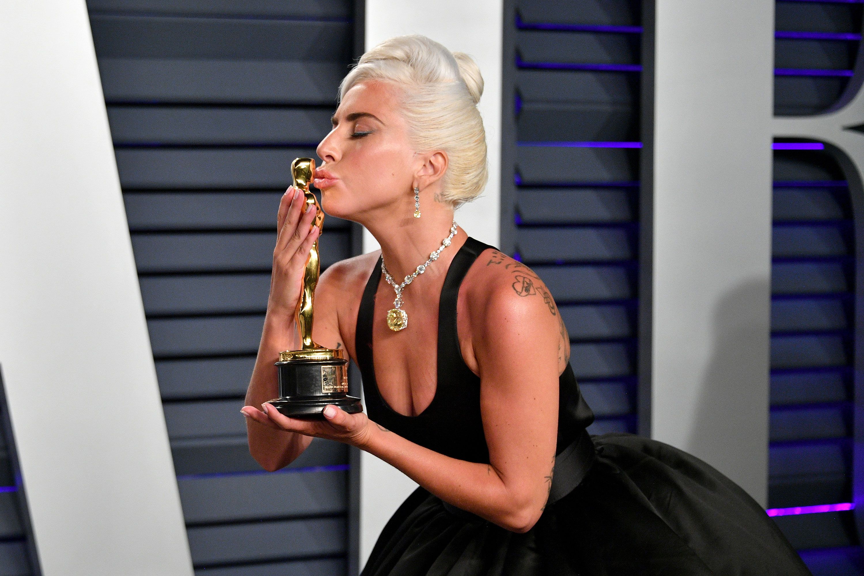 Rihanna, Gaga and Taylor all lose Best Original Song Golden Globe