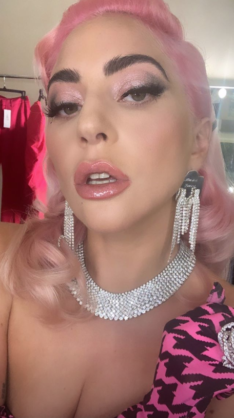 Lady Gaga Dyed Her Hair Bubblegum Pink In Honor Of A Star Is Born 