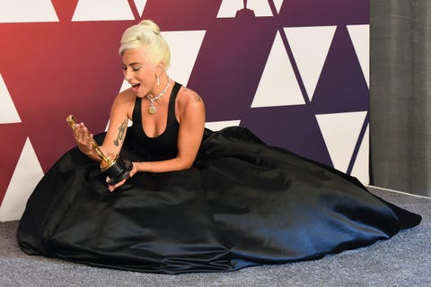 lady-gaga-award-oscars-2019 lady-gaga-award-oscars-2019