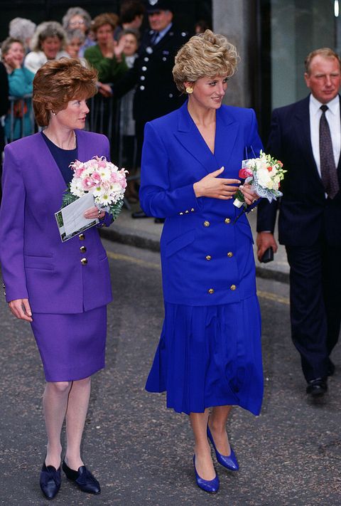 Princess Diana e a sua irmã Sarah em 1992