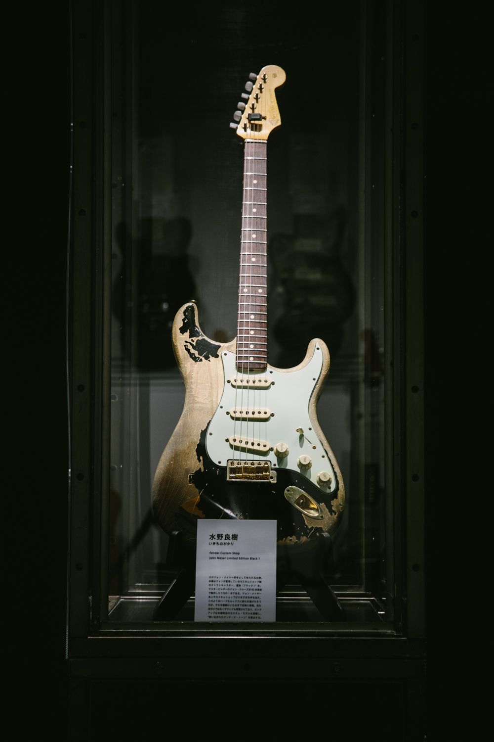 ファン垂涎の最新0本超が並ぶ Fender Custom Shop Experience ギター展示場