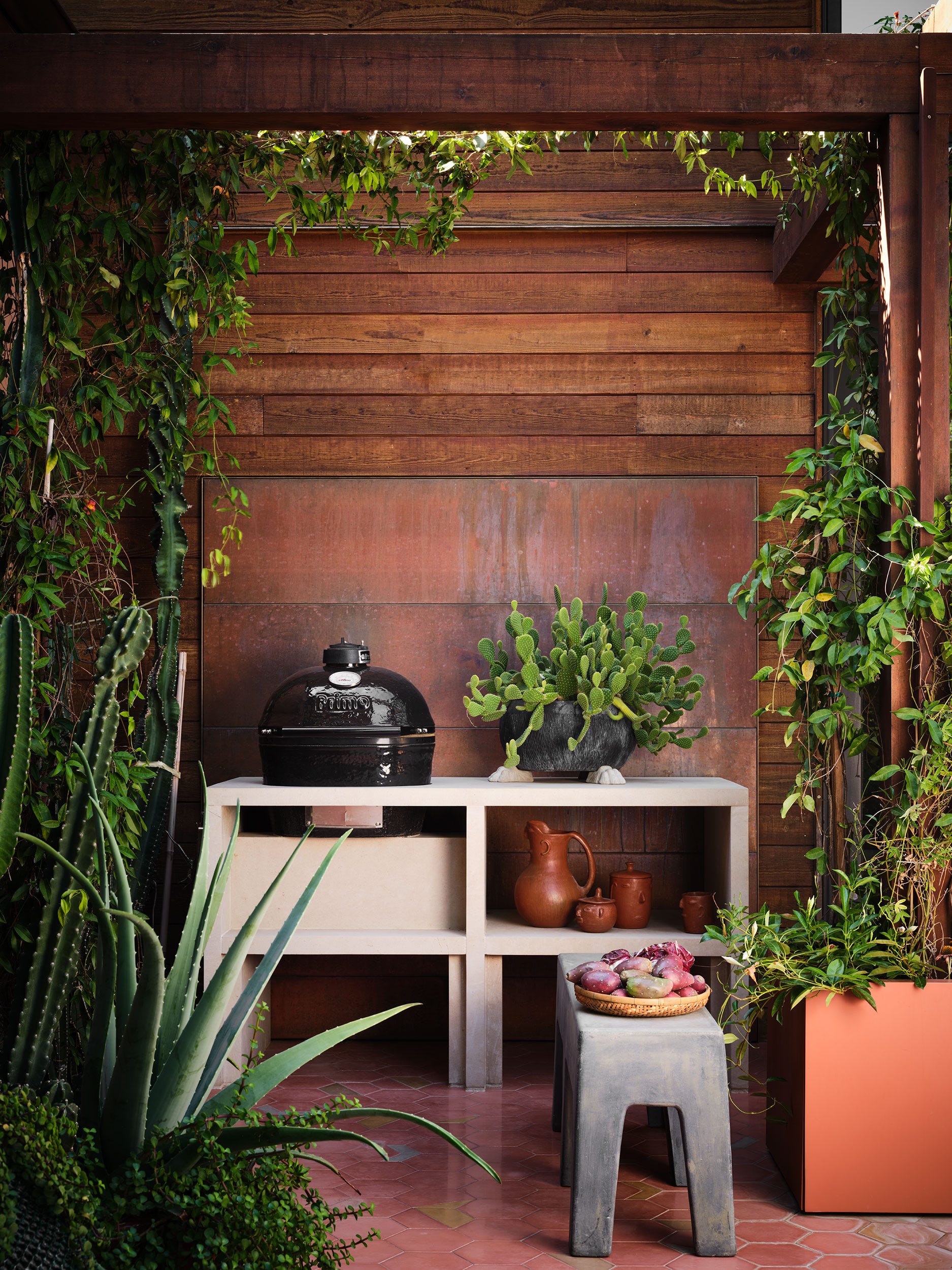 36 Outdoor Kitchen Ideas That Practically Sizzle with Style