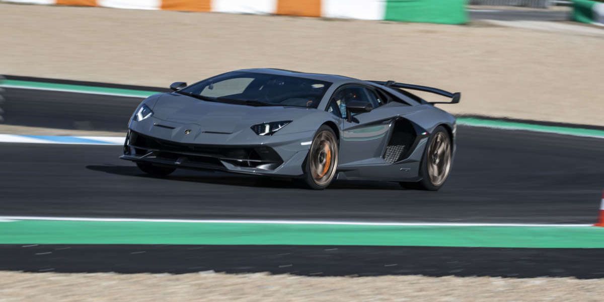 2019 aventador svj