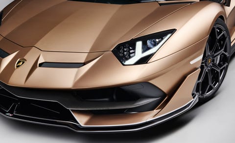 Land vehicle, Vehicle, Car, Supercar, Sports car, Automotive design, Lamborghini aventador, Lamborghini, Headlamp, Automotive exterior, 