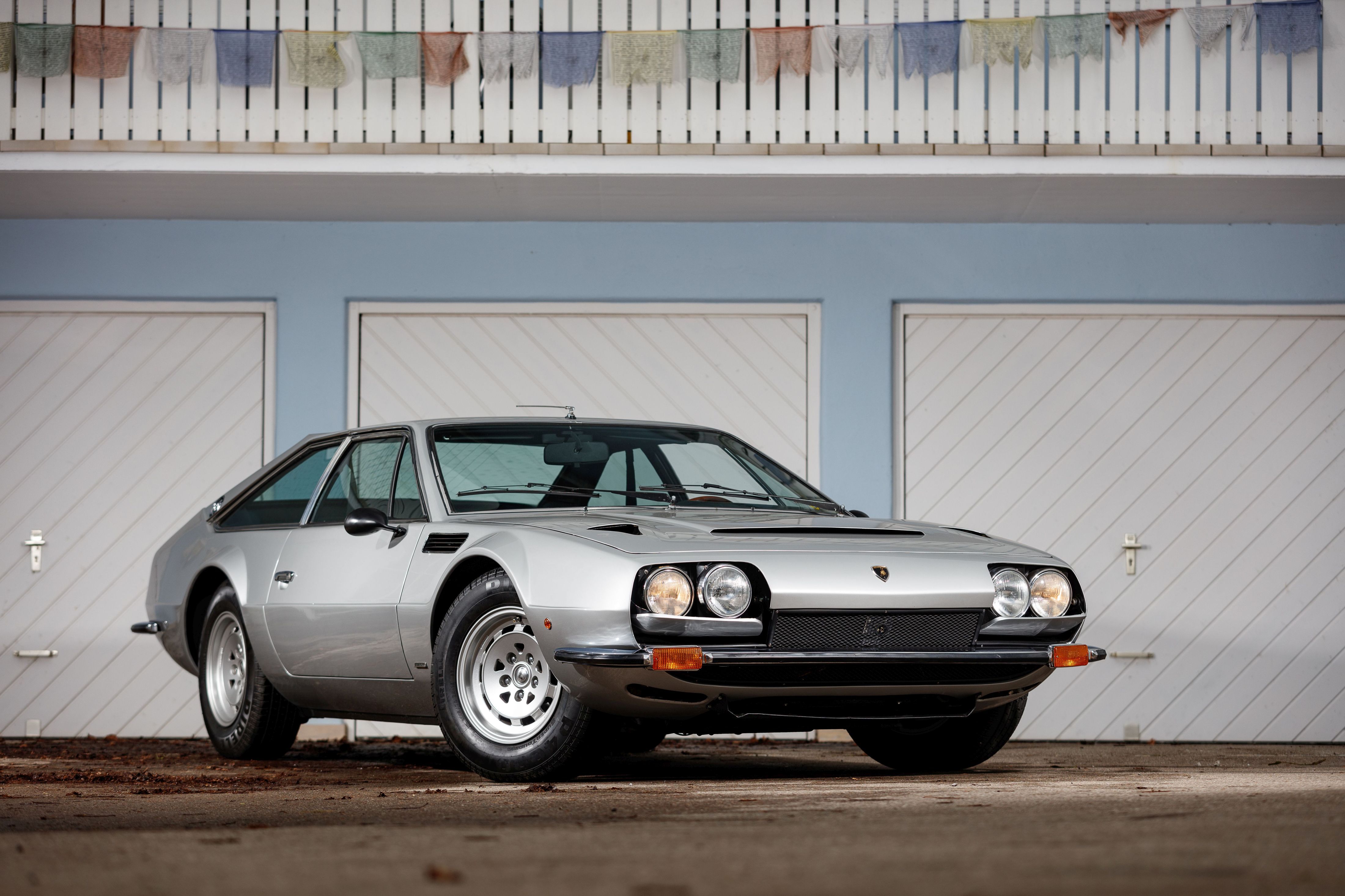 Este Lamborghini Jarama 400 GTS busca nuevo dueño