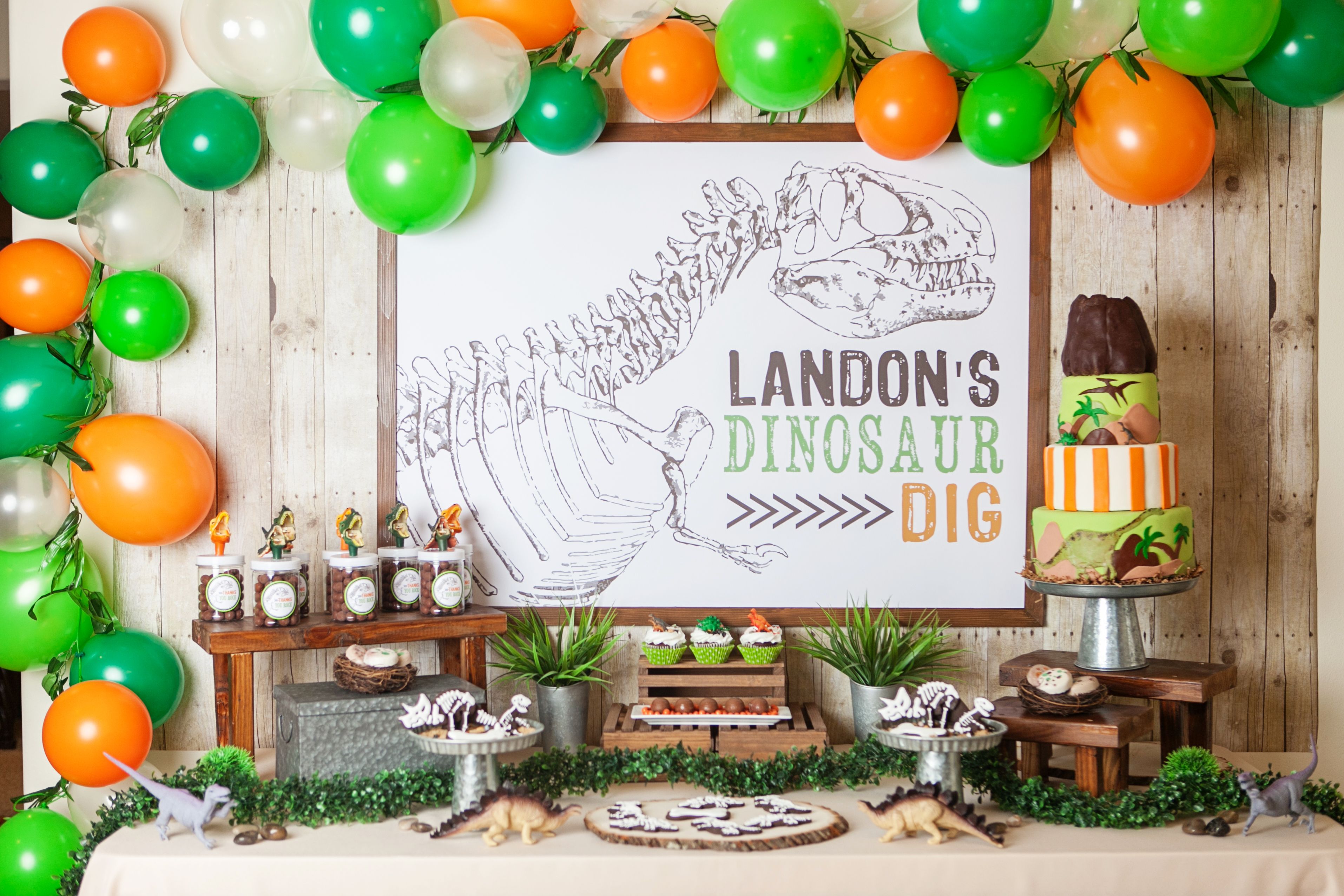 3 Pcs Dinosaur Party Decorations for Girl's Birthdays Plastic Tablecloth 