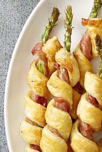 St. Patrick's Day Appetizers - Sprigs in a Blanket