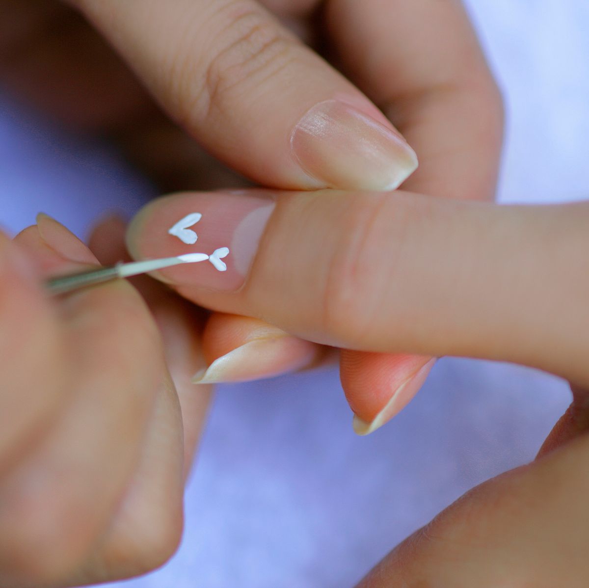 Pinceles para uñas buenos y duraderos para la manicura