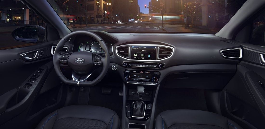 The 10 Est New Hybrid Cars And Suvs You Can In 2019