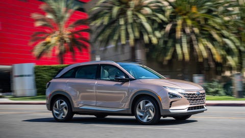 2022 Hyundai Nexo front exterior 2022 hyundai nexo front exterior