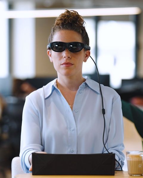 woman using sightful ar laptop