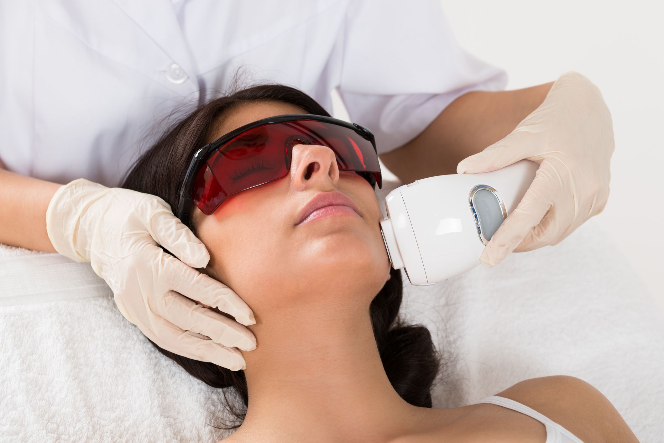 Laser hair removal: benefits and risks