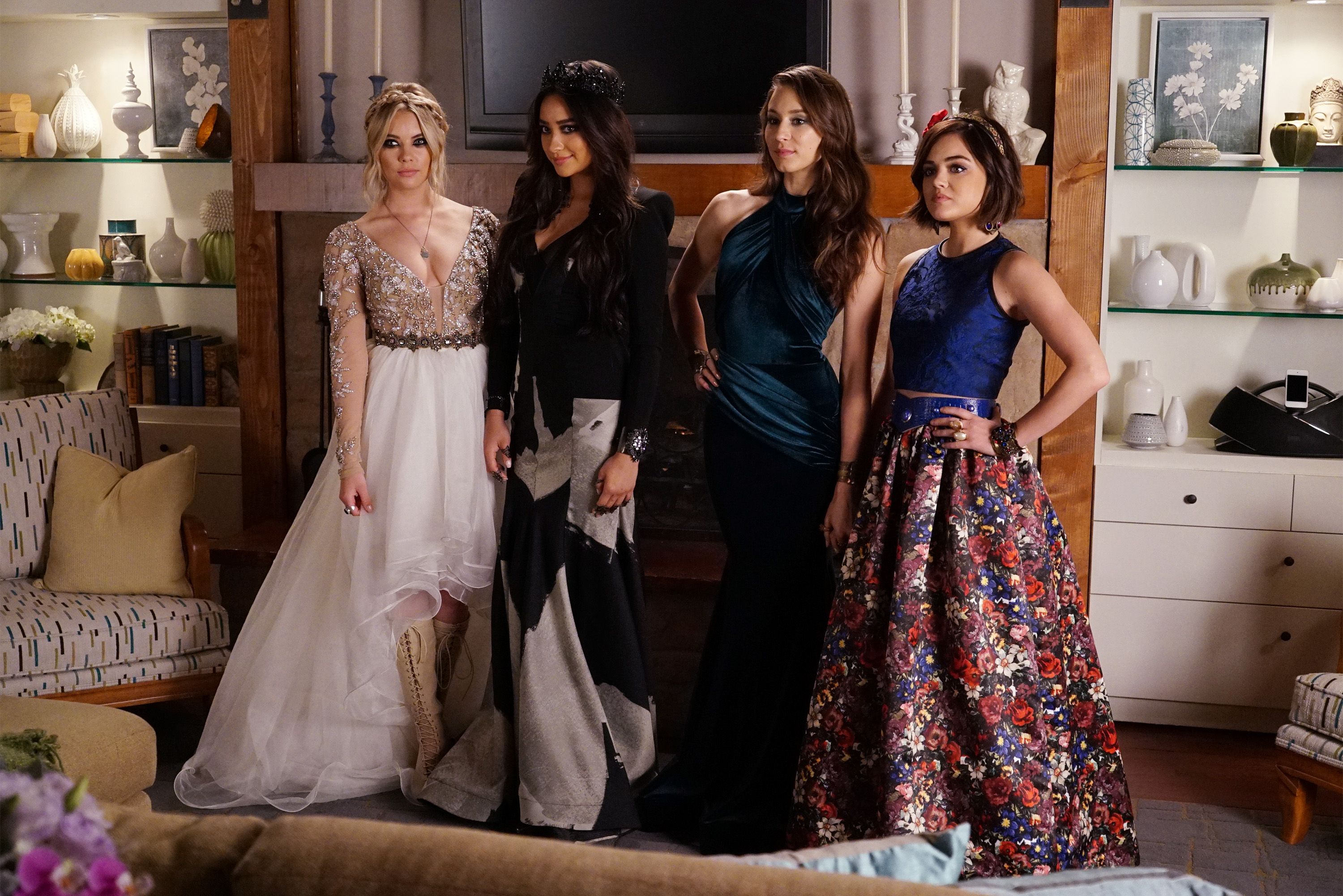 Pretty little Liars сериал