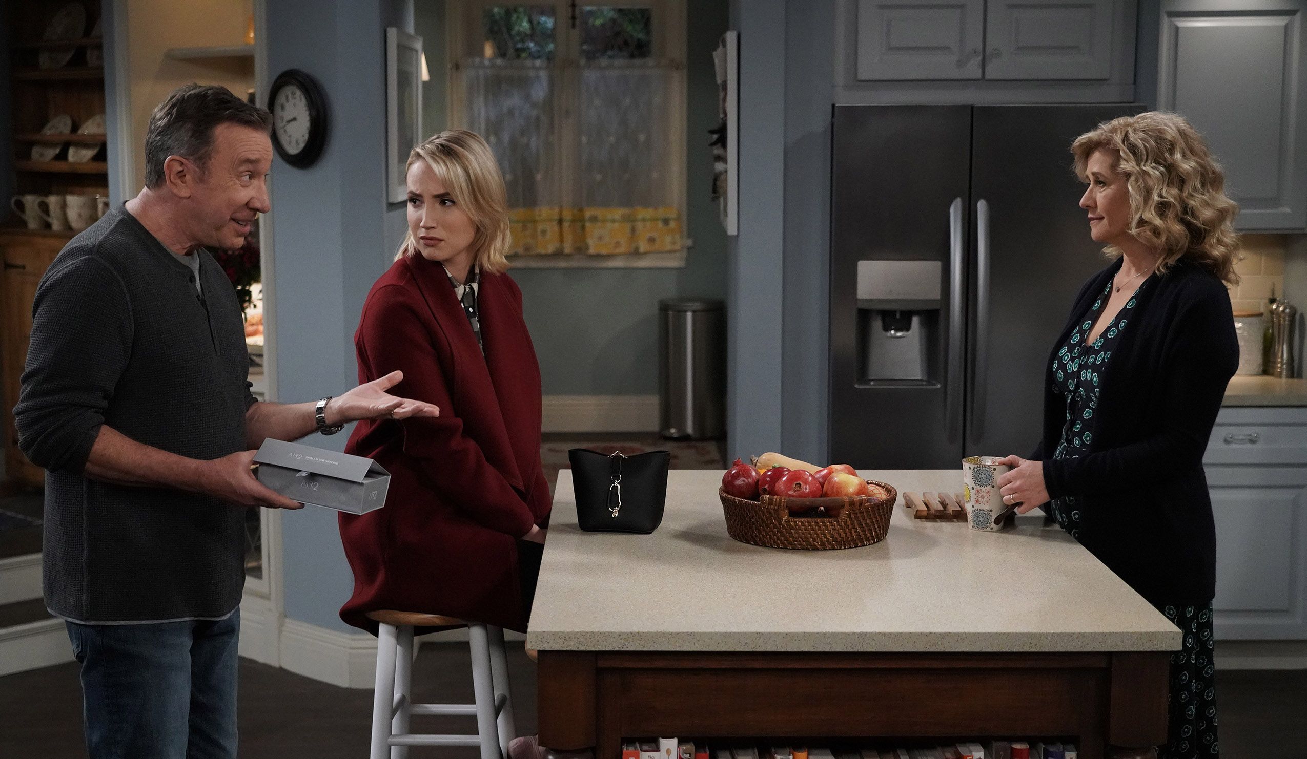 Last Man Standing Will Show Molly Mccook S Mandy Taking A Huge Step