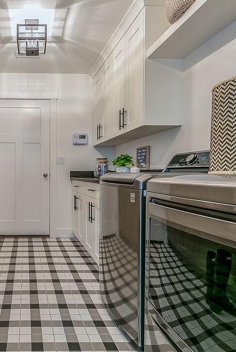 laundry room ideas, laundry room with checkered floor