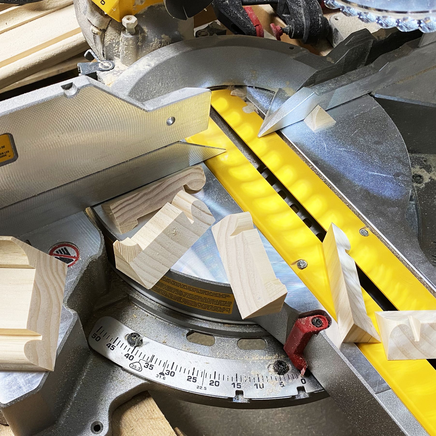 DeWalt's Dual-Bevel Compound Miter Saw Excels at Both Rough and Fine Work