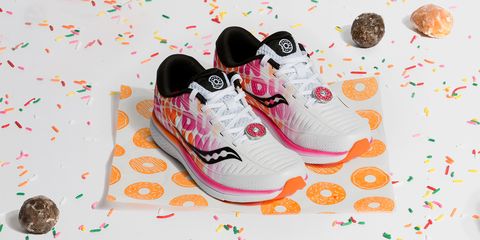 Opgive Engager uddanne Dunkin' Saucony Sneaker - Boston Marathon 2019 Donuts Shoe