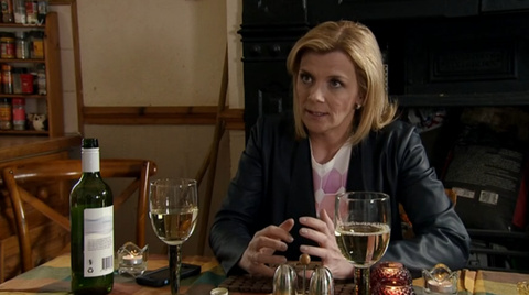 Coronation Street's Leanne Battersby turns to the dark side as she ...