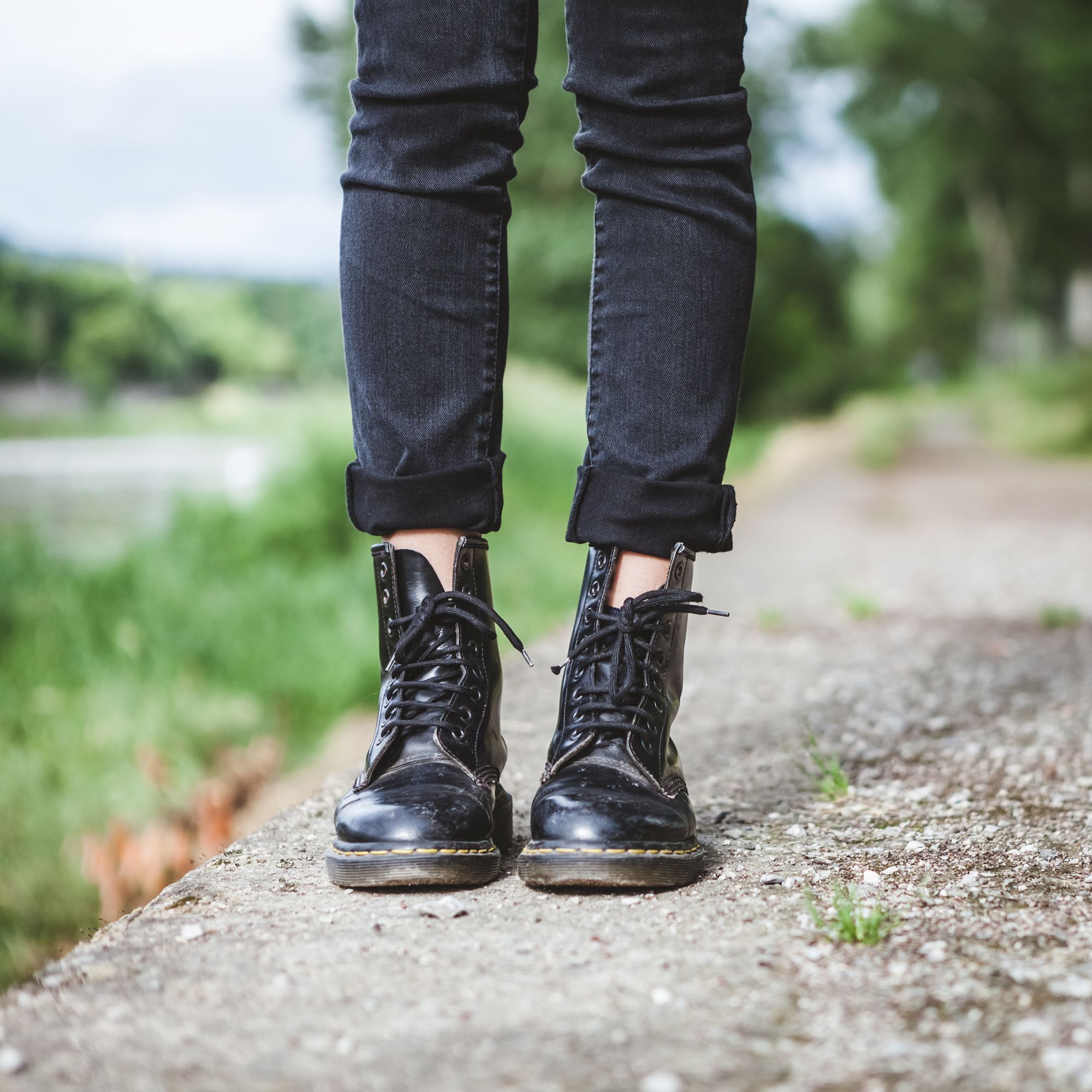 womens leather booties black