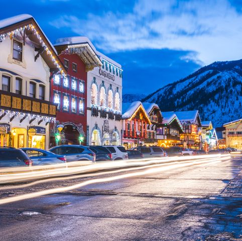 25 Christmas Towns That Are Magical All Year Long