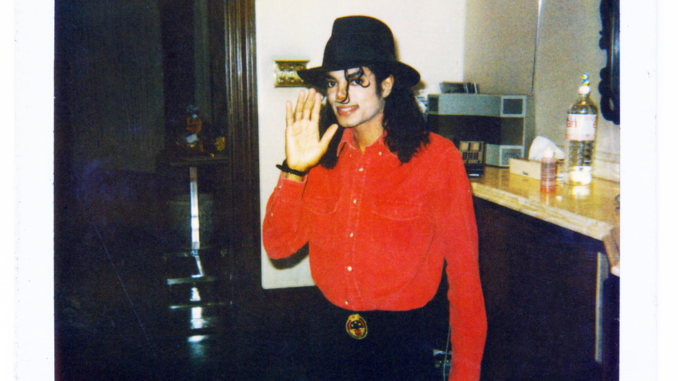 body language leaving neverland body language leaving neverland