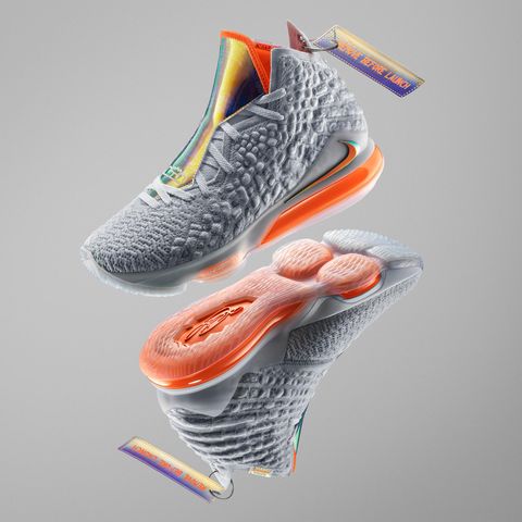 Zapatillas de LeBron - Curiosidades Nike XVII