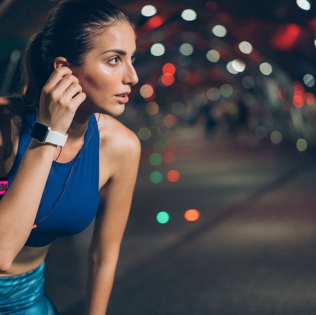 9 Gifts for Runners that Prefer to Get In Their Miles Solo