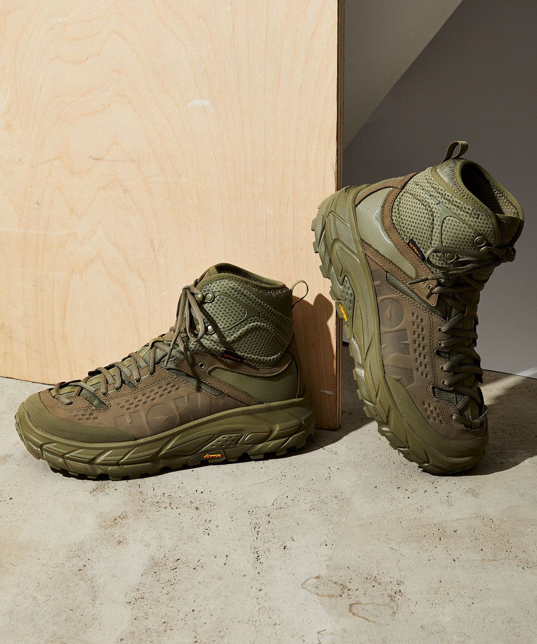 hiking boots that feel like sneakers