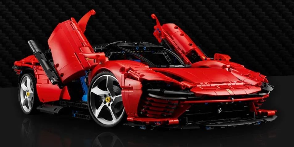 Lego Jumped through Hoops to Ensure Its Daytona SP3 Set Mirrored the Full-Size Ferrari