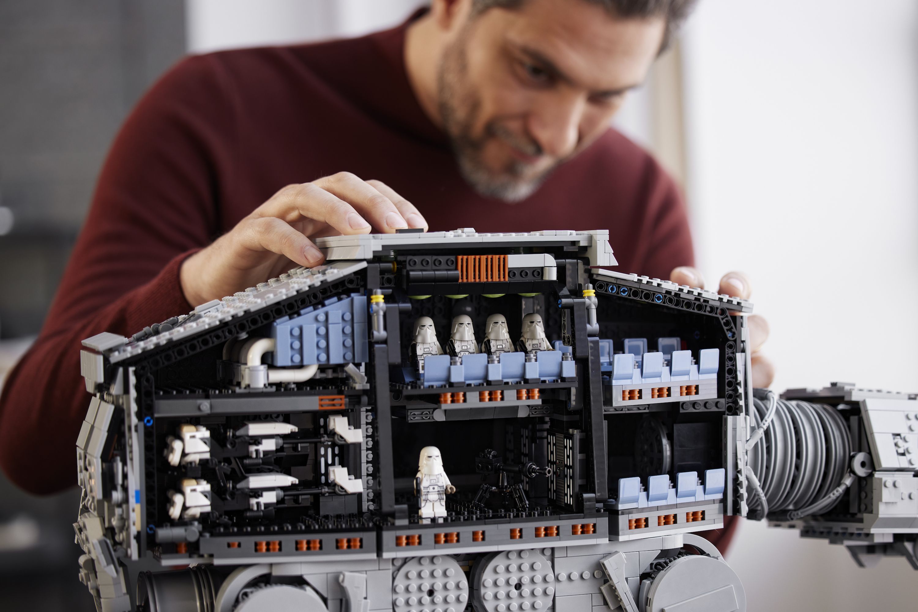 Lego releases deluxe Star Wars' walker set I 75313