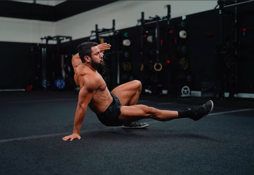 Eric Leija Just Demonstrated His Favorite Bodyweight Workout