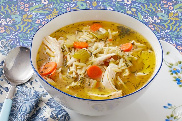 lemon chicken orzo soup with carrots, dill and leeks