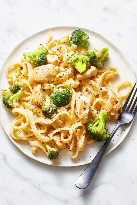 lemon pepper linguine with creamy chicken and broccoli