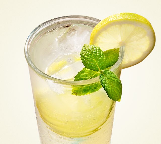 vodka lemonade drink