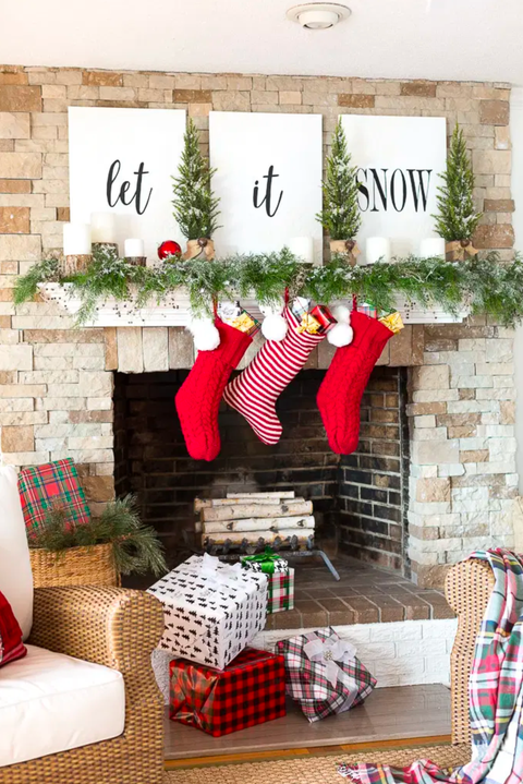 let it snow sign diy christmas mantel decor