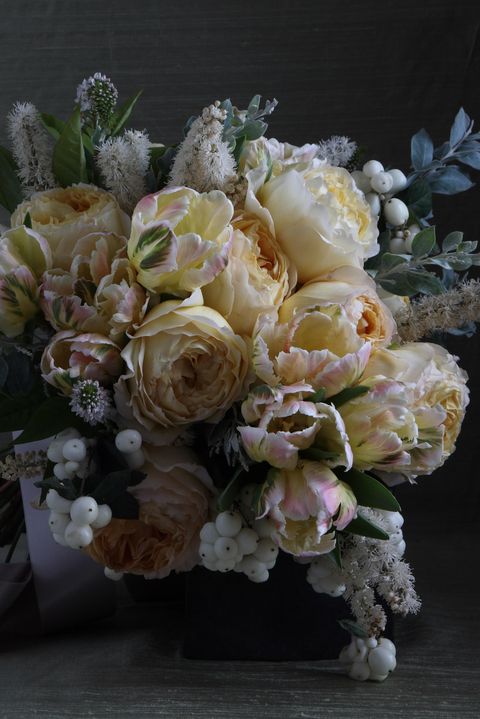 Bouquet, Flower, Cut flowers, Still life photography, Floristry, Still life, Garden roses, Plant, Rose, Flower Arranging, 