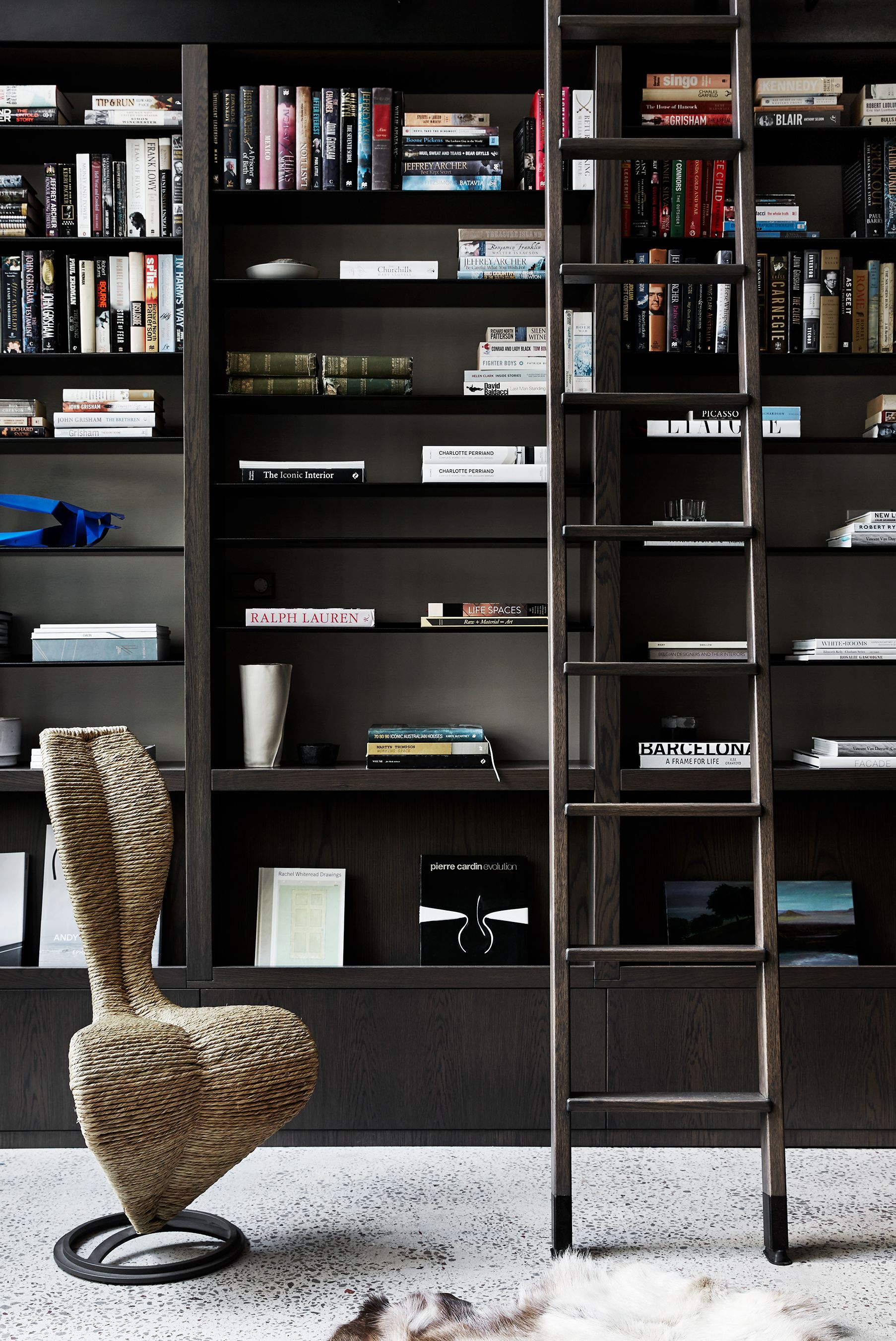 Featured image of post Modern Home Library Ideas : But if you lack the space for a home library, then you can improvise and include bookshelves in your home office, living room, or…what is your dream home library?