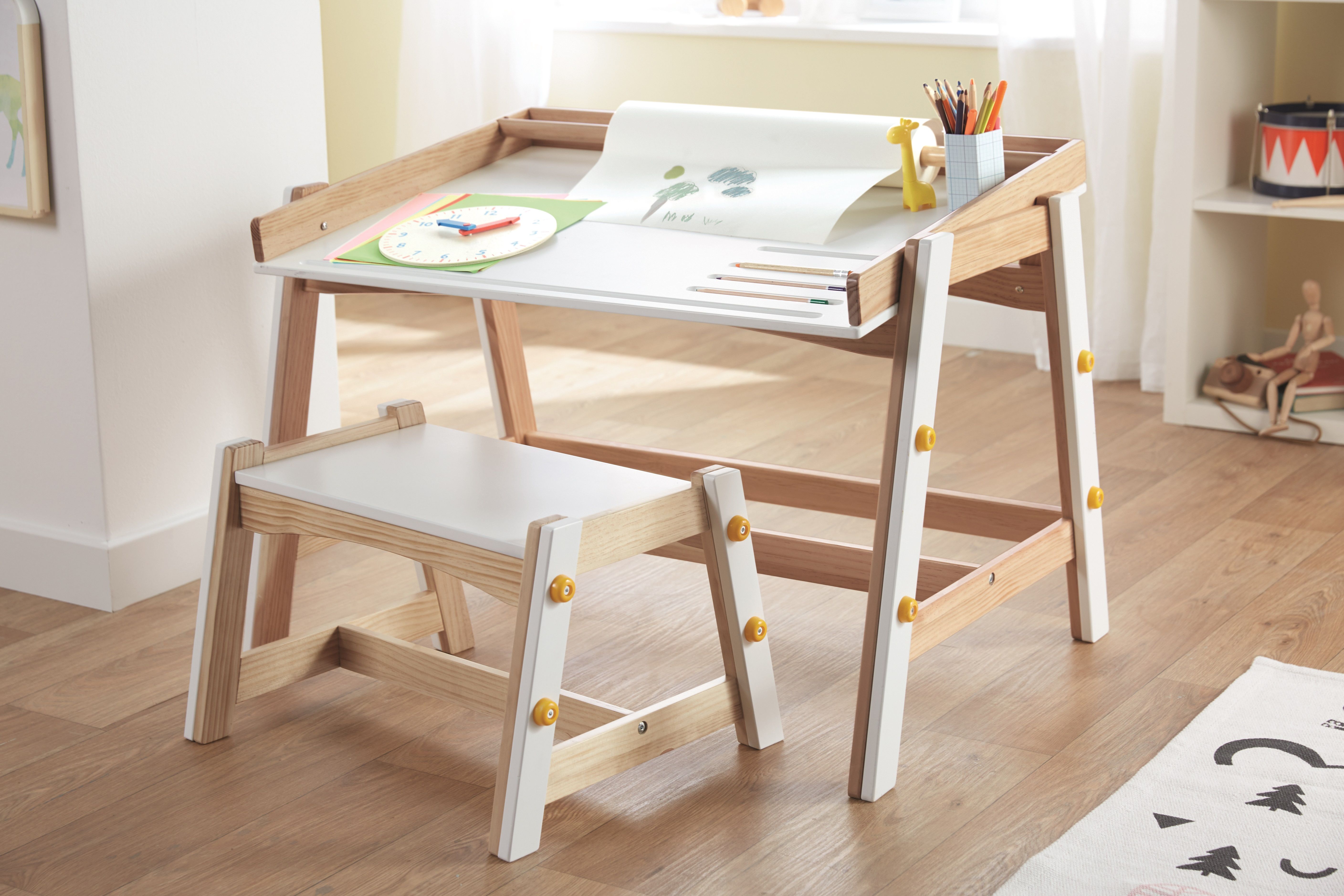 scandi childrens table and chairs